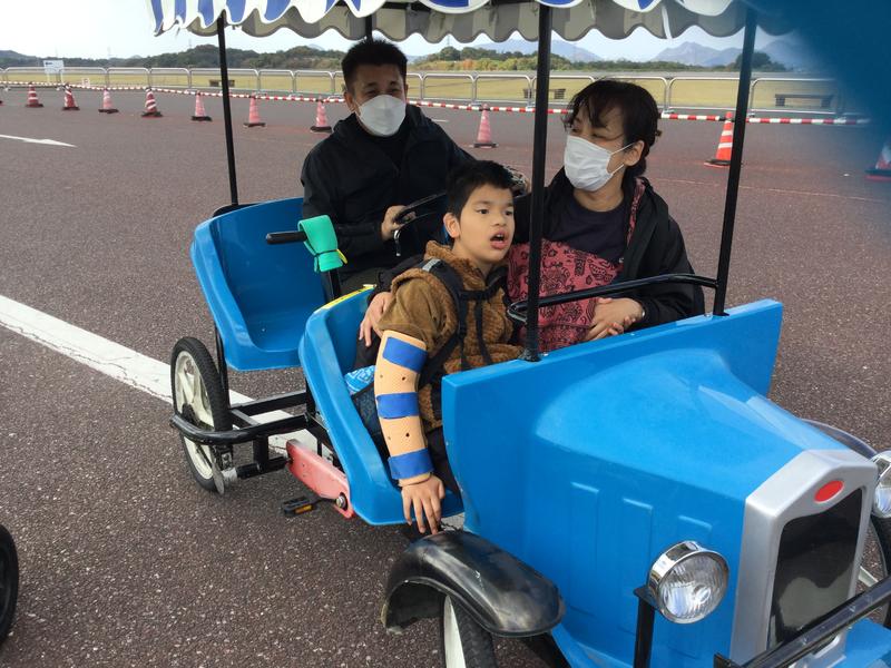 B439F78C-8C32-485E-B751-6CCD4C5881C3