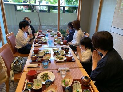 4E8CAC64-966E-4FB6-9CDE-C798E0F01351