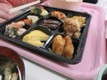 9マス弁当を横からアップで撮った写真