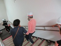 避難しています