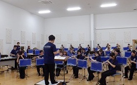 四3
