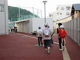 運動場へ避難